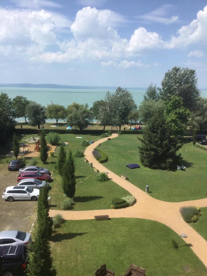 Szin-Aranyhid Apartman Siofok Exterior photo